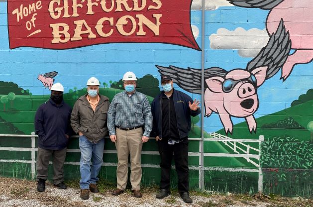 EST 46760 Pigs
