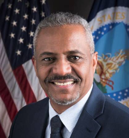 Photo of Dr. Elamin Osman, Deputy Assistant Chief Information Officer, FSIS Office of the Chief Information Officer